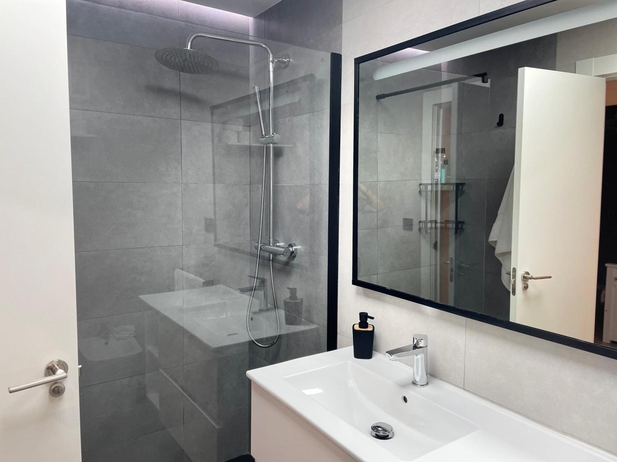 El Mirador De Santa Justa Apartment โอริอุเอลา ภายนอก รูปภาพ